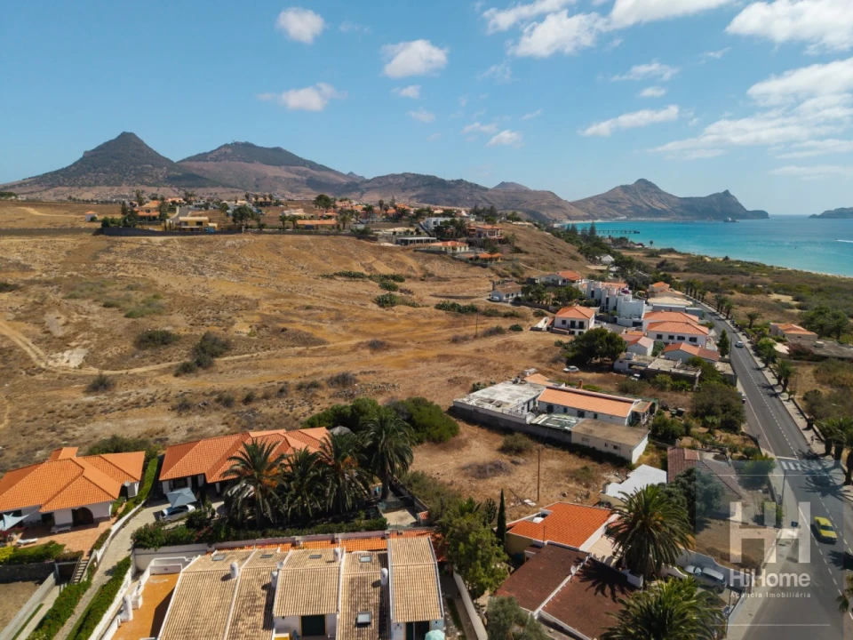 Moradia T4 para Venda em Porto Santo Foto 3