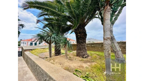 Moradia T4 para Venda em Porto Santo