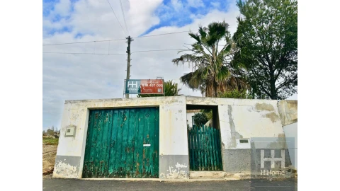 Moradia T4 para Venda em Porto Santo