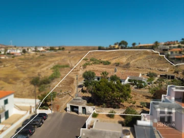 Moradia T4 para Venda em Porto Santo