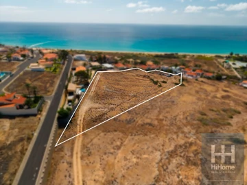 Moradia T4 para Venda em Porto Santo