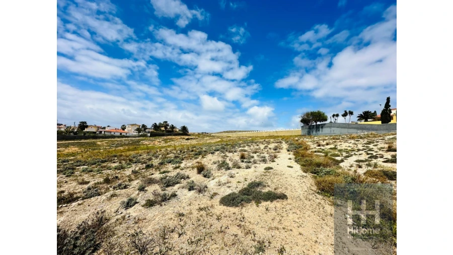 Moradia T4 para Venda em Porto Santo Foto 40