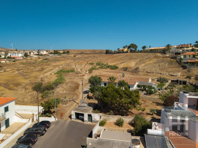 Moradia T4 para Venda em Porto Santo Foto 48