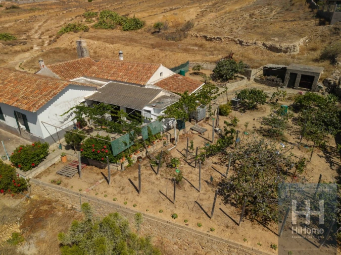 Moradia T4 para Venda em Porto Santo Foto 57
