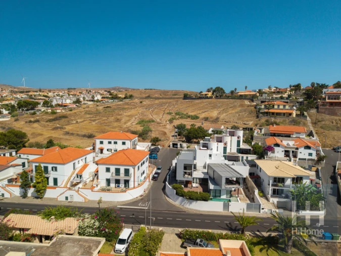 Moradia T4 para Venda em Porto Santo Foto 58