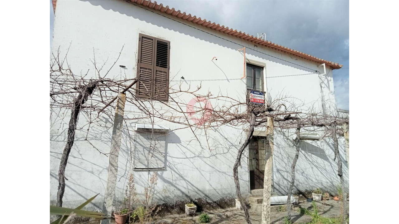 Moradia T5 para Venda em Prado e Remoães Foto 3