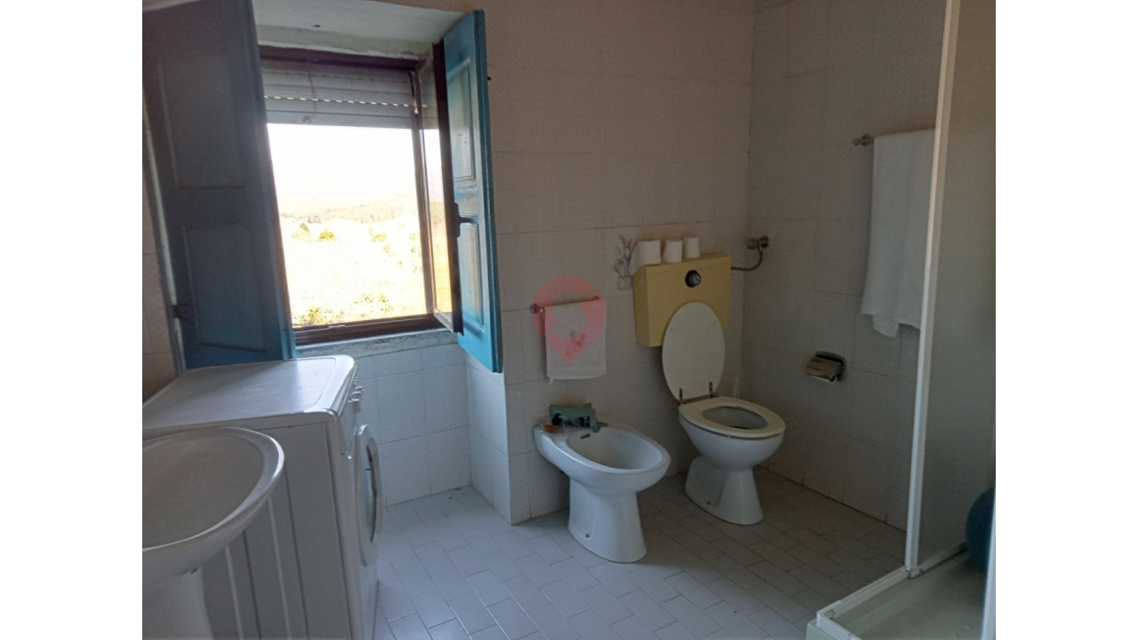 Moradia T5 para Venda em Prado e Remoães Foto 10