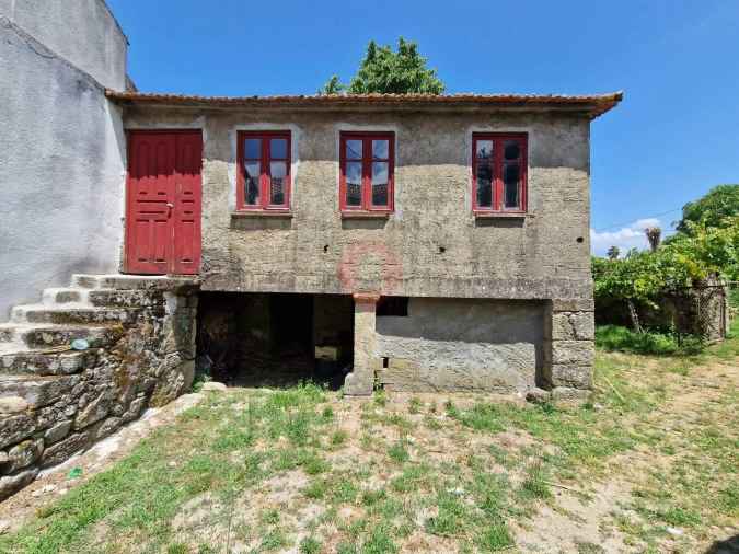 Moradia T2 para Venda em Prado e Remoães