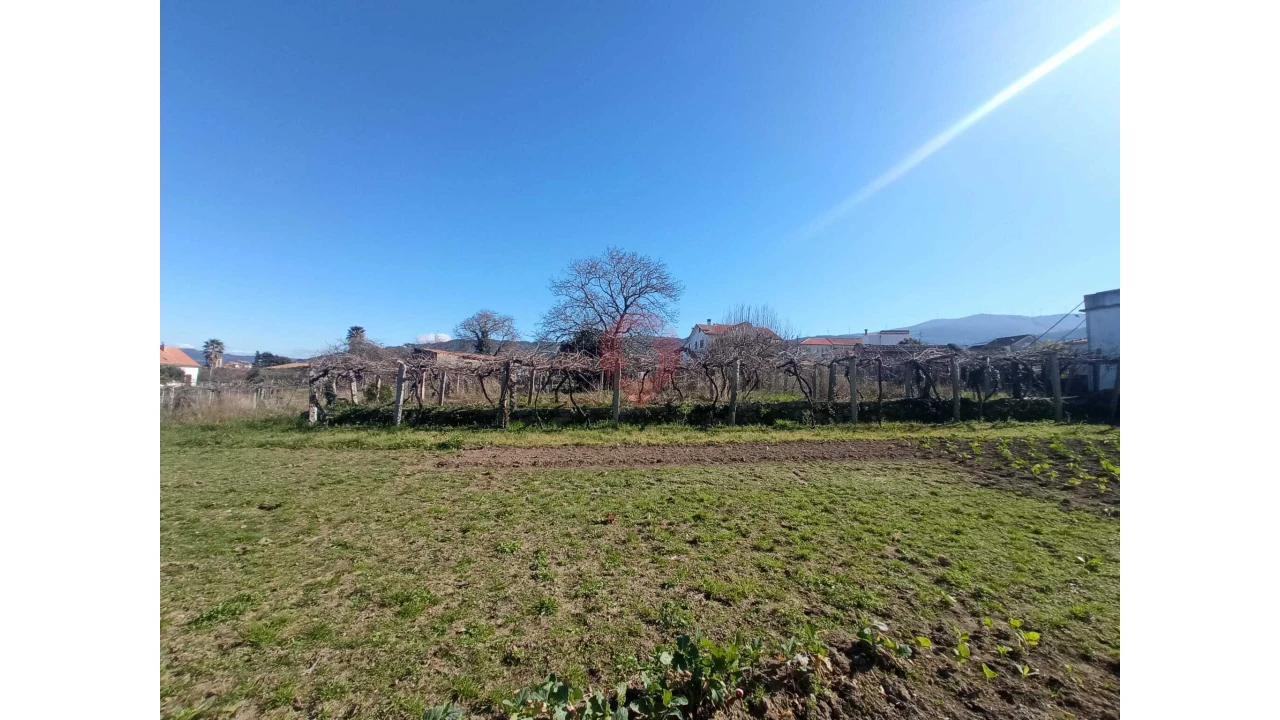 Moradia T2 para Venda em Prado e Remoães Foto 6