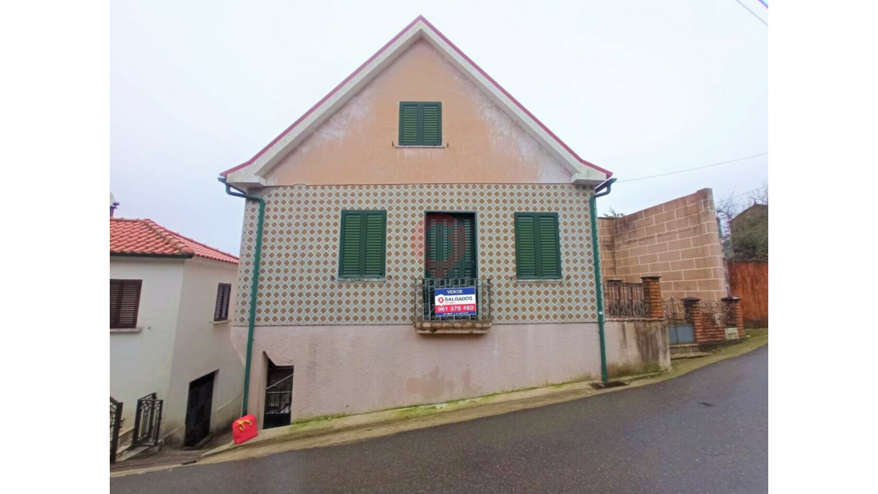 Moradia T3 para Venda em Cristoval Foto 3