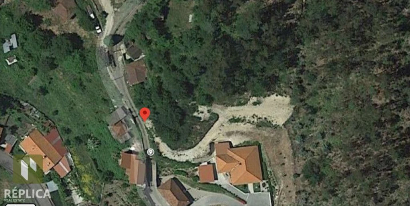 Terreno para Venda em Mosteiro Foto 1