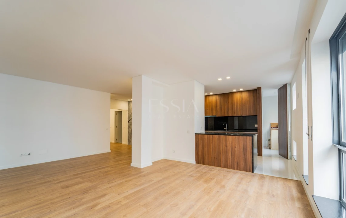 Apartamento T4 para Venda em Cedofeita, Santo Ildefonso, Sé, Miragaia, São Nicolau e Vitória Foto 6