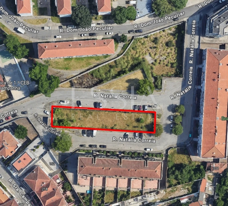 Terreno para Venda em Campanhã Foto 1
