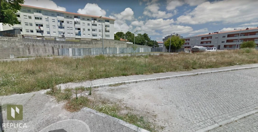 Terreno para Venda em Campanhã Foto 1