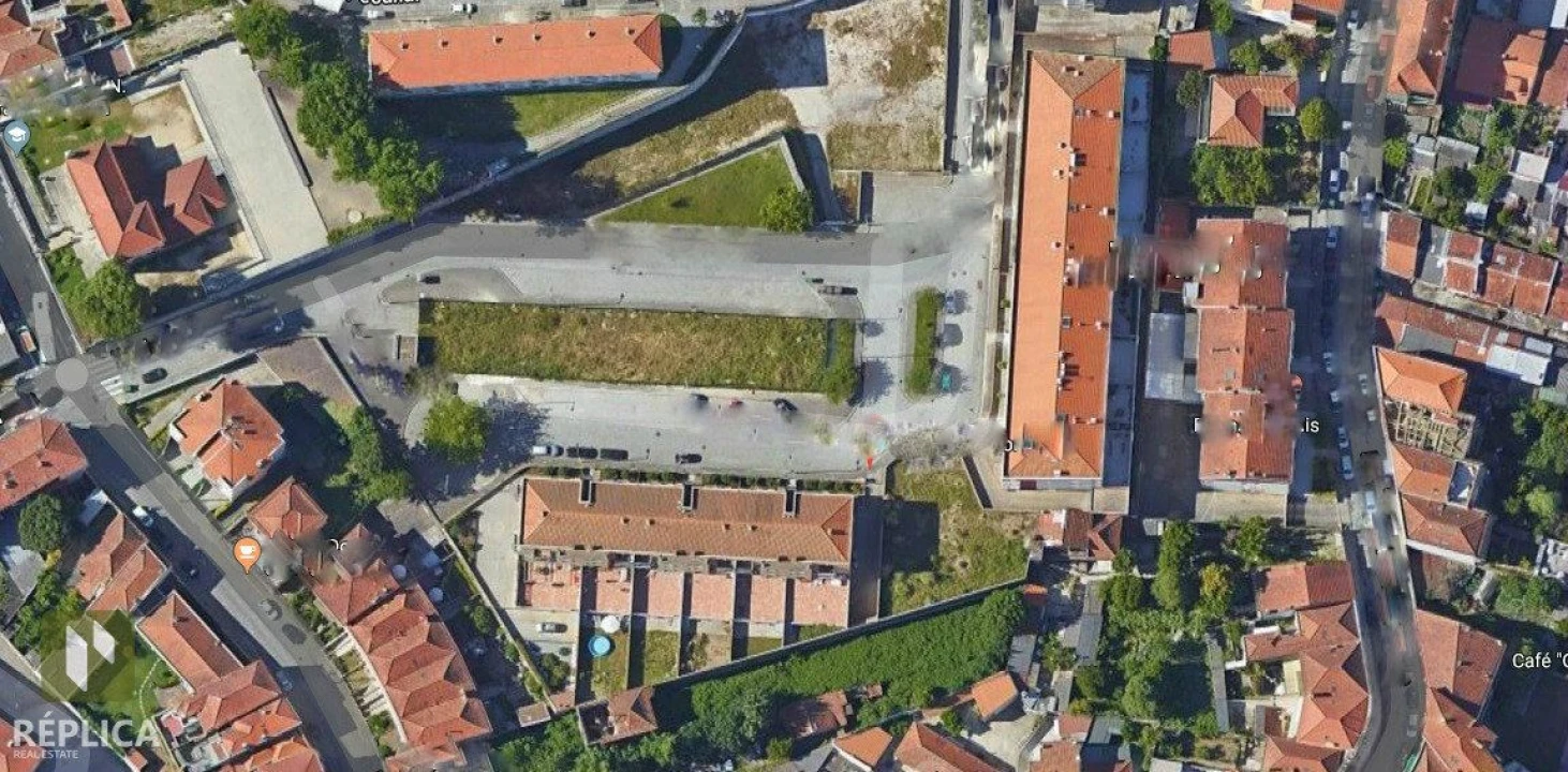 Terreno para Venda em Campanhã Foto 3