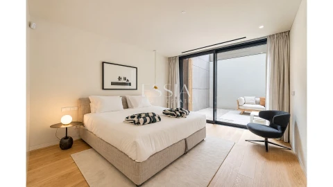 Apartamento T4 para Venda em Aldoar, Foz do Douro e Nevogilde