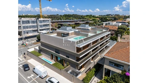 Apartamento T4 para Venda em Aldoar, Foz do Douro e Nevogilde