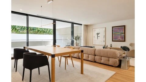 Apartamento T4 para Venda em Aldoar, Foz do Douro e Nevogilde