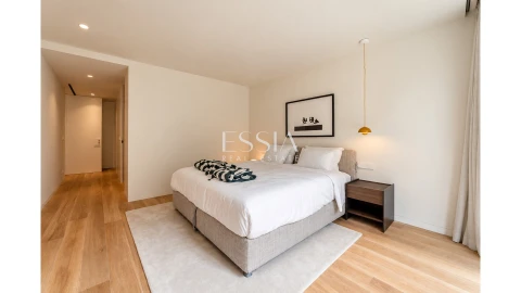 Apartamento T4 para Venda em Aldoar, Foz do Douro e Nevogilde