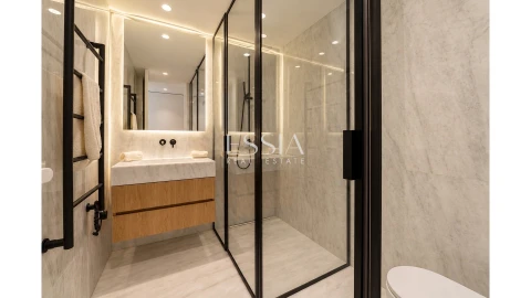 Apartamento T4 para Venda em Aldoar, Foz do Douro e Nevogilde