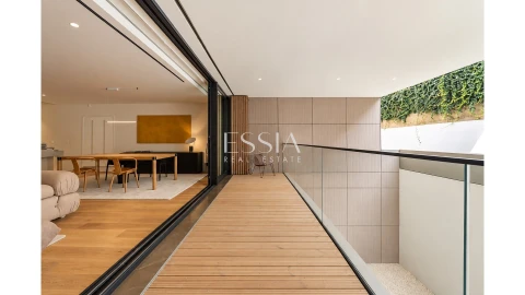 Apartamento T4 para Venda em Aldoar, Foz do Douro e Nevogilde
