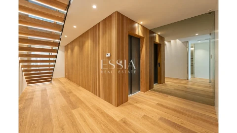 Apartamento T4 para Venda em Aldoar, Foz do Douro e Nevogilde