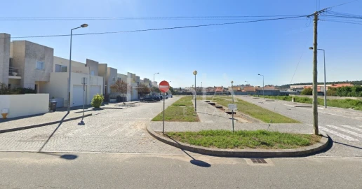 Terreno para Venda em Castêlo da Maia