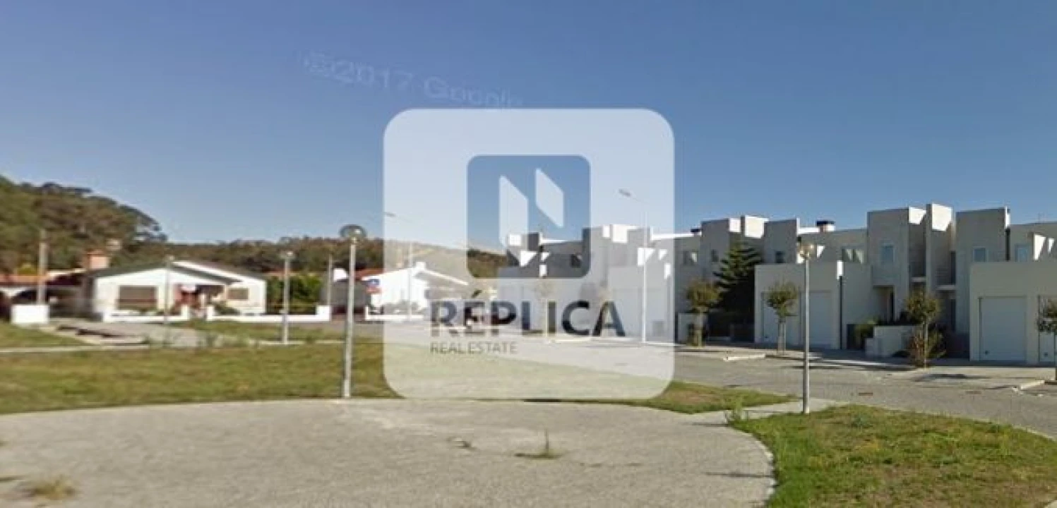 Terreno para Venda em Castêlo da Maia Foto 3