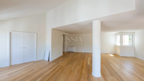 Apartamento T4 para Venda em Aldoar, Foz do Douro e Nevogilde