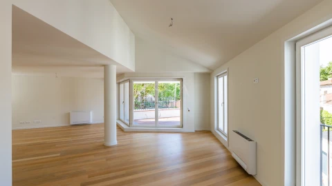 Apartamento T4 para Venda em Aldoar, Foz do Douro e Nevogilde