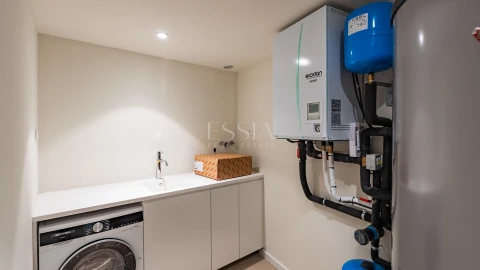 Apartamento T4 para Venda em Aldoar, Foz do Douro e Nevogilde