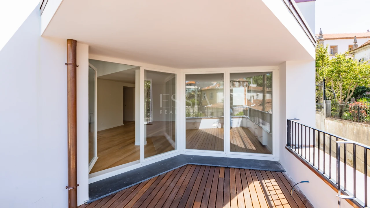 Apartamento T4 para Venda em Aldoar, Foz do Douro e Nevogilde Foto 2