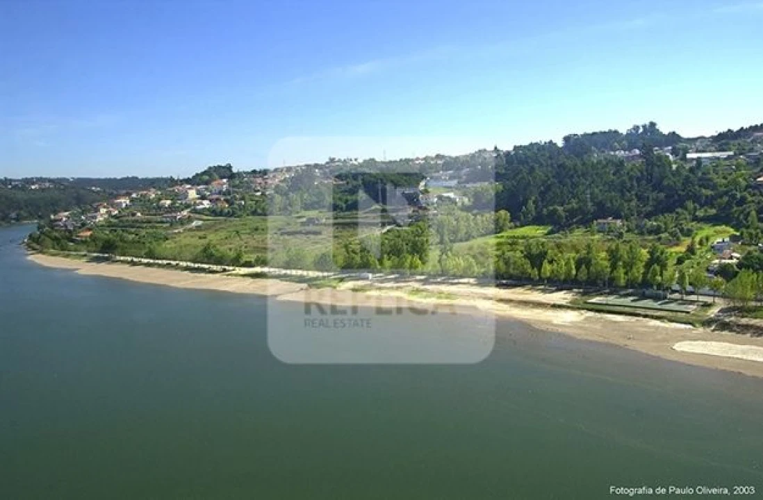 Terreno para Venda em Oliveira do Douro Foto 5