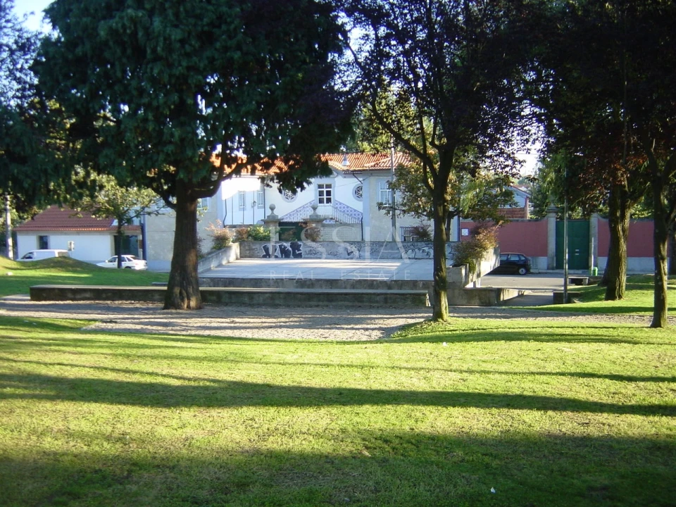 Terreno para Venda em Mafamude e Vilar do Paraíso Foto 8