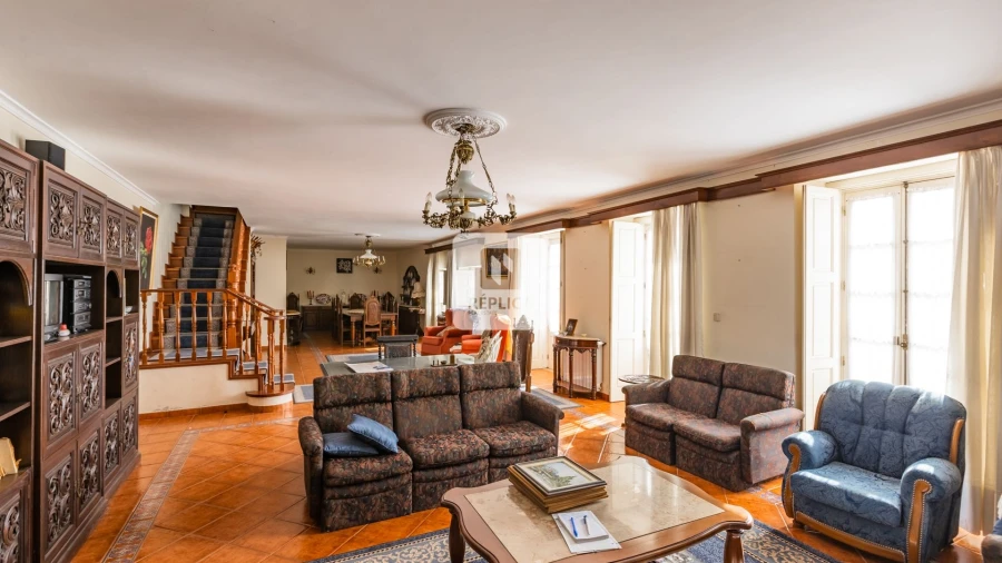 Quinta T9 para Venda em Carreira e Refojos de Riba de Ave Foto 9