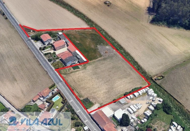 Terreno P/ Prédio para Venda em Castêlo da Maia Foto 2