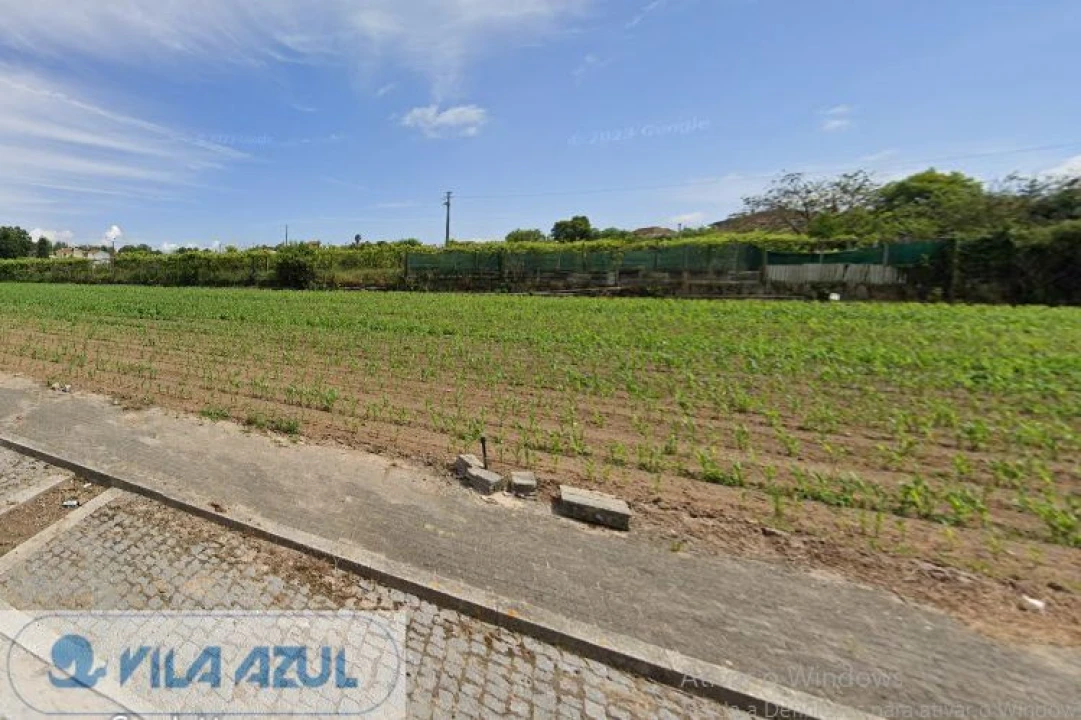 Terreno para Venda em Guilhabreu Foto 1