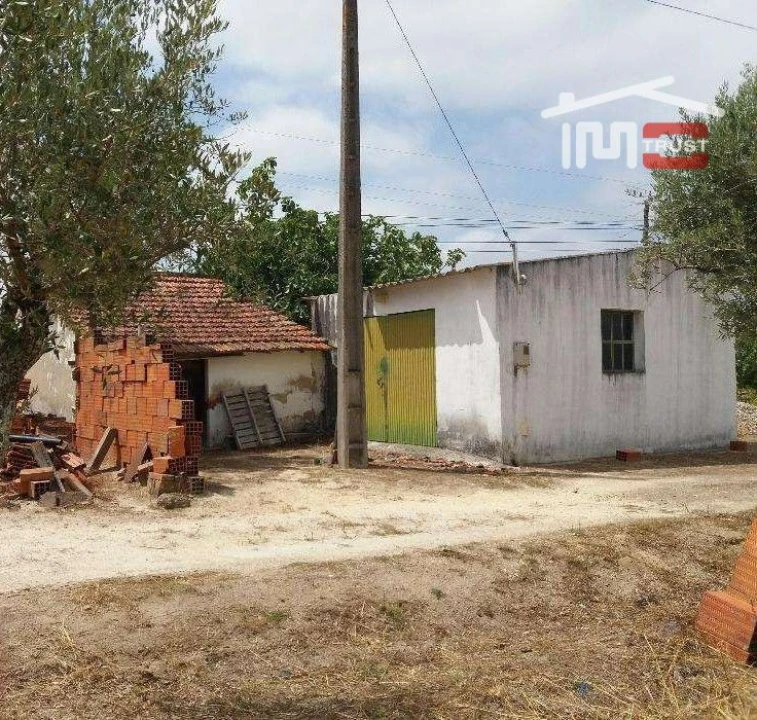 Terreno P/ Prédio para Venda em Biscainho Foto 4
