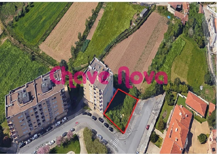 Terreno P/ Prédio para Venda em Ermesinde Foto 1