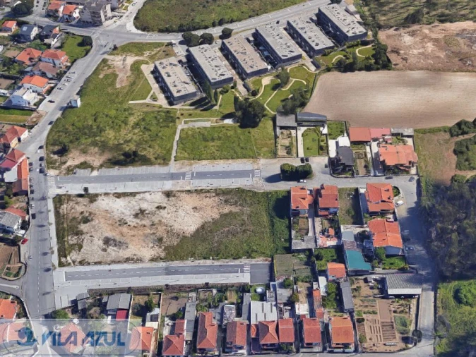 Terreno para Venda em Castêlo da Maia Foto 5