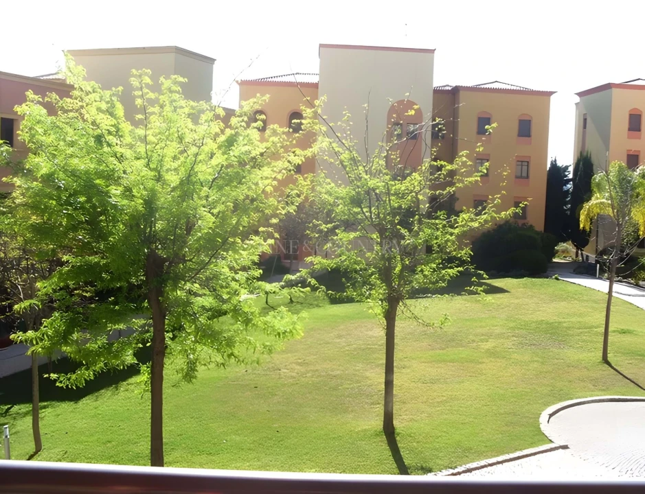 Apartamento T2 para Venda em Quarteira Foto 12