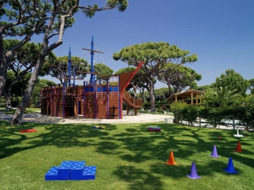 Moradia T4 para Venda em Albufeira e Olhos de Água
