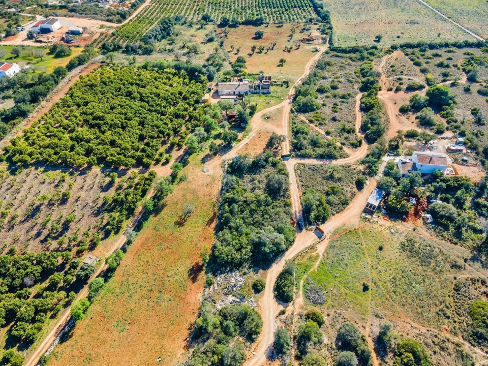 Terreno para Venda em Santa Barbara de Nexe Foto 12