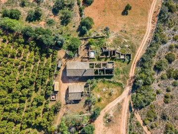 Terreno para Venda em Santa Barbara de Nexe