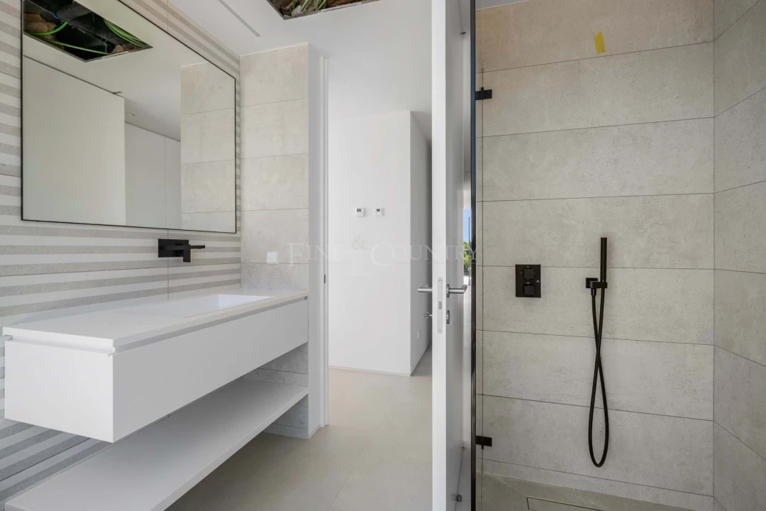 Apartamento T2 para Venda em Quarteira Foto 21