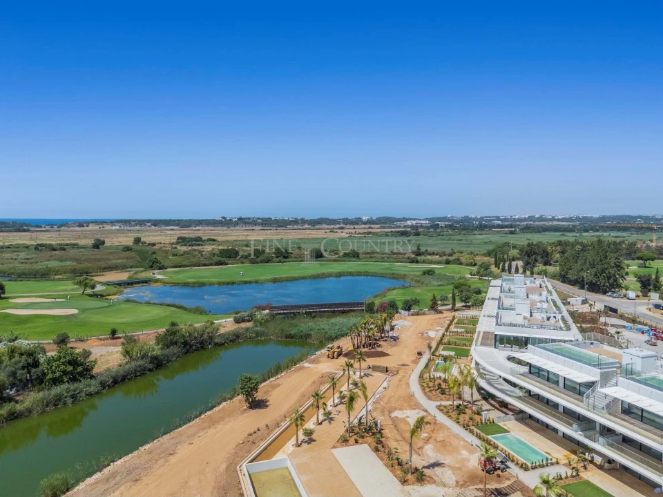 Apartamento T3 para Venda em Quarteira Foto 38