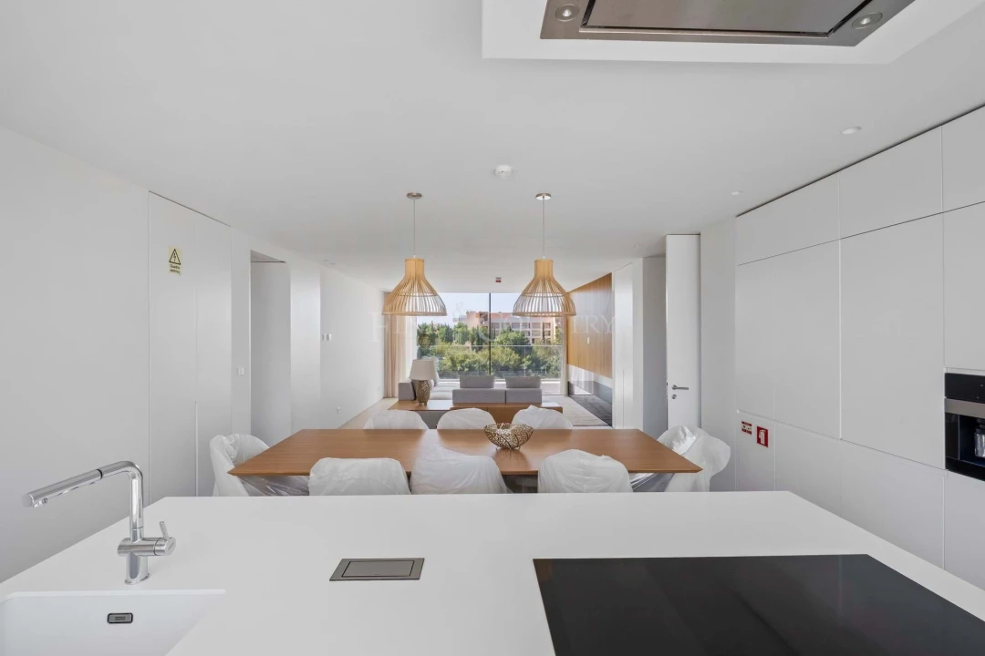 Apartamento T3 para Venda em Quarteira Foto 12