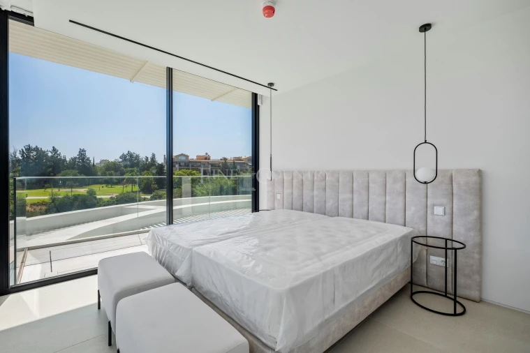 Apartamento T3 para Venda em Quarteira Foto 23