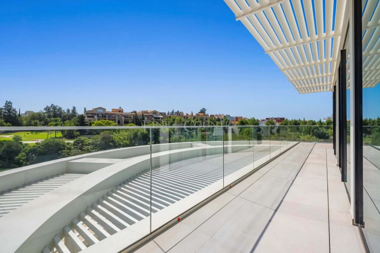 Apartamento T3 para Venda em Quarteira Foto 4