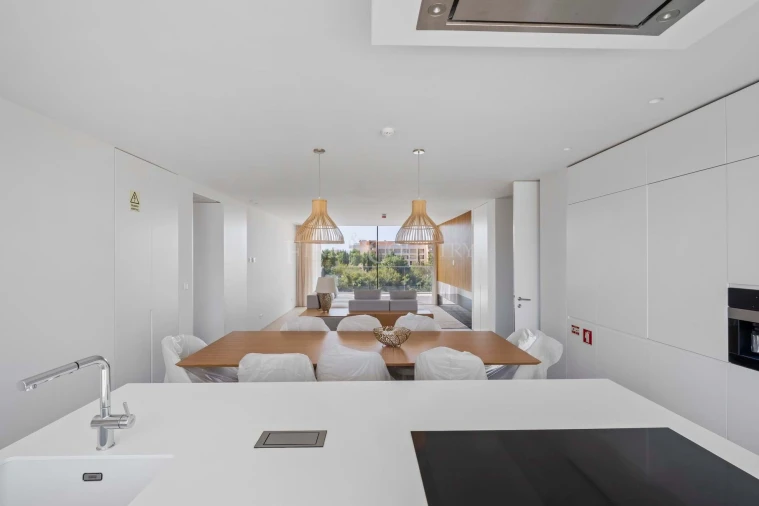 Apartamento T3 para Venda em Quarteira Foto 12